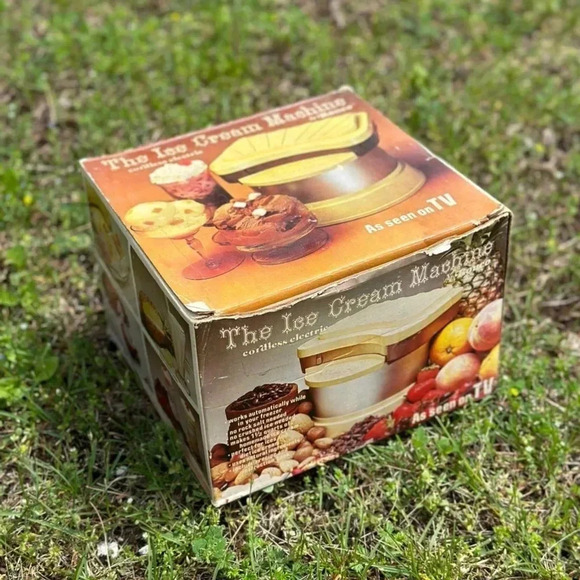 vintage new old stock icecream maker 1974 - ronko - Picture 2 of 7